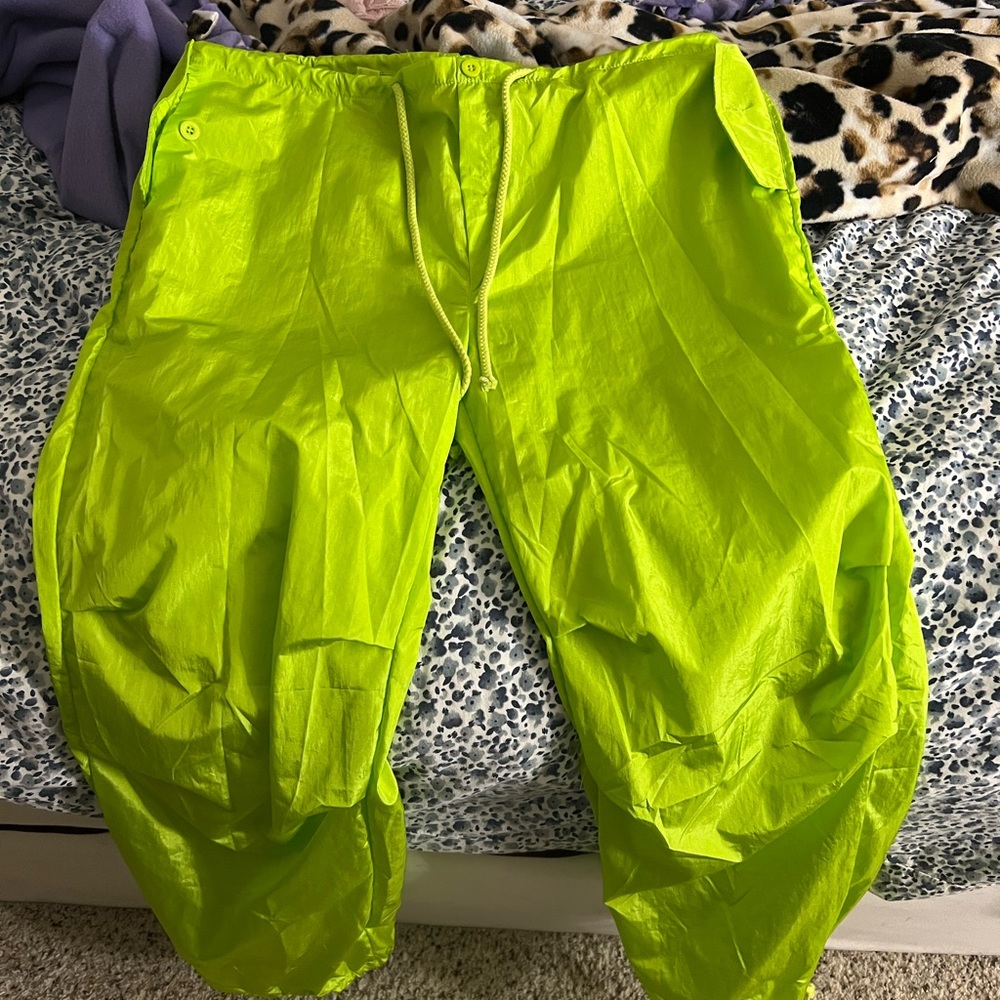Parachute pants